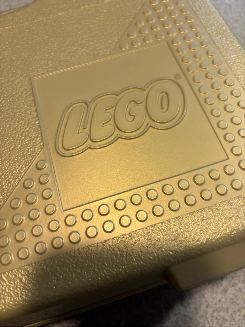 Vintage 1997 LEGO Metallic Gold Carrying Case Storage Box Container excellent